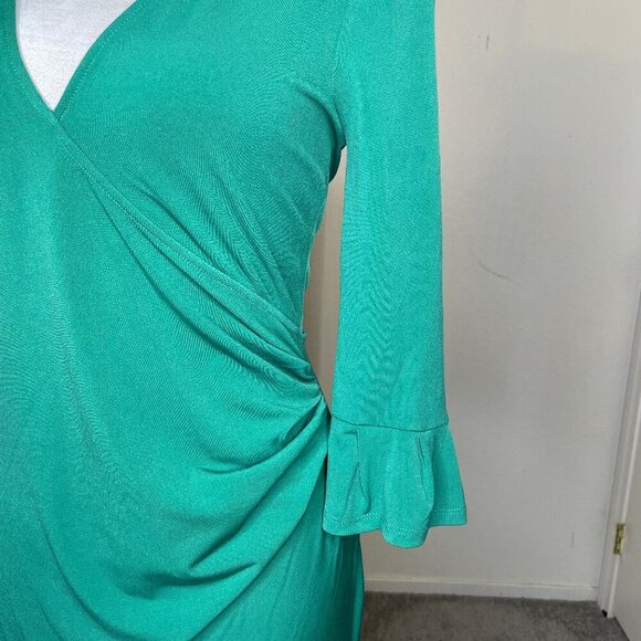 BCBGeneration Green Wrap Tie Ruffled V Neck 3/4 Sleeve Dress Sz Medium Occasion - Picture 2 of 9